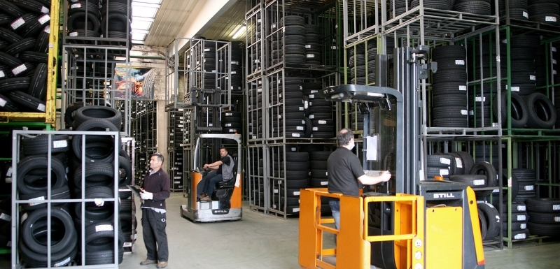 almacen-tirso-1 distribución neumáticos
